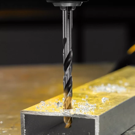 Сверло спиральное по металлу Denzel 7,0 x 109мм, Р6М5, Golden Tip, многогранная заточка 718280 купить в Магнитогорске