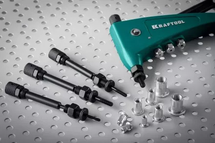 Резьбовая насадка для заклепочника KRAFTOOL 31180-M6 купить в Магнитогорске