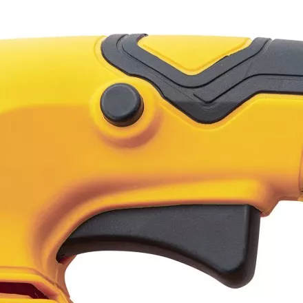 Пила цепная электрическая Denzel EDS-2200, 2.2 кВт,продольная, шина 45 см, шаг 3/8, паз 1.3 мм, 62 звена 95619 купить в Магнитогорске