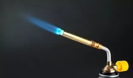 Газовая горелка &quot;ProTerm&quot; на баллон, STAYER &quot;PROFESSIONAL&quot; 55586, регулировка пламени, вихревое пламя, цанговое соединение, 1300С 55586 купить в Магнитогорске