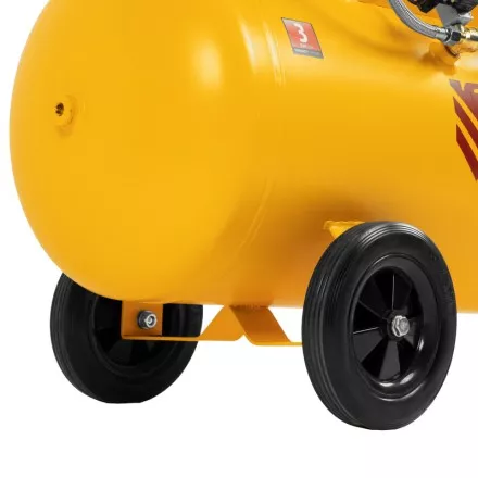Компрессор безмасляный, малошумный DLS 1800/100,1800 Вт, 3x600, 100 л, 345 л/мин// Denzel 58028 купить в Магнитогорске