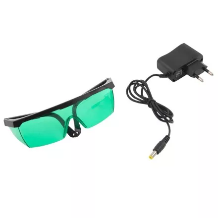 Лазерный уровень ML 06 Green, 30 м, 520 нм, аккумулятор Li 2800 мАч, резьба 5/8&quot; Matrix 35067 купить в Магнитогорске