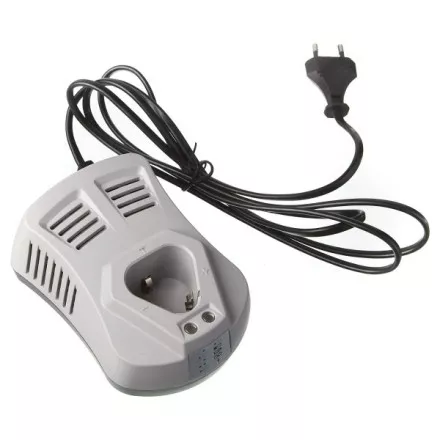 Зарядное устройство ЗУБР 12V 2A V000-006-063 купить в Магнитогорске