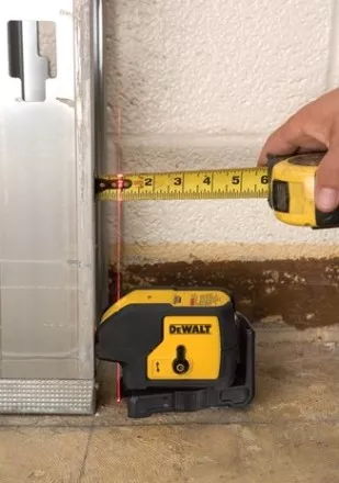 Лазерный нивелир DeWalt DW 083 К купить в Магнитогорске