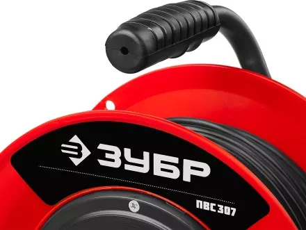 Удлинитель на катушке &quot;ПВС 307&quot;, 40 м, 2500 Вт, 4 гнезда, ПВС 3х0,75 кв мм, ЗУБР 55083-40 купить в Магнитогорске