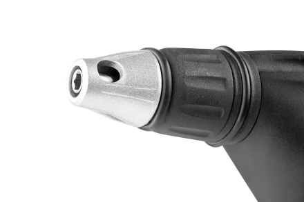 Шуруповерт ЗУБР сетевой,макс. диаметр крепежа 6мм,магнитный держатель,ремешок,0-4500об/мин,патрон HEX 1/4",550Вт ЗСШ-550 купить в Магнитогорске