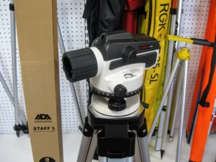 Нивелир ADA Ruber 32 + Рейка ADA STAFF 3 + Штатив на клипсах ADA Light купить в Магнитогорске