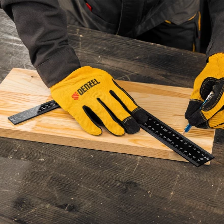 Угольник, 200 х 300 мм, алюминиевый, лазерная гравировка Denzel 32392 купить в Магнитогорске