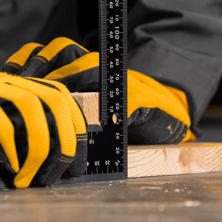 Угольник, 200 х 300 мм, алюминиевый, лазерная гравировка Denzel 32392 купить в Магнитогорске