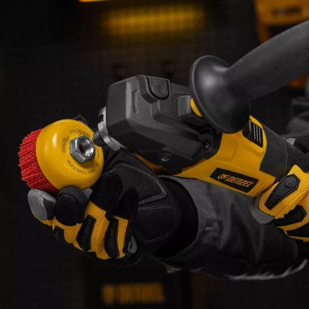 Щетка для УШМ, 75 мм, Чашка, нейлоновая щетина, М14, Denzel 74465 купить в Магнитогорске