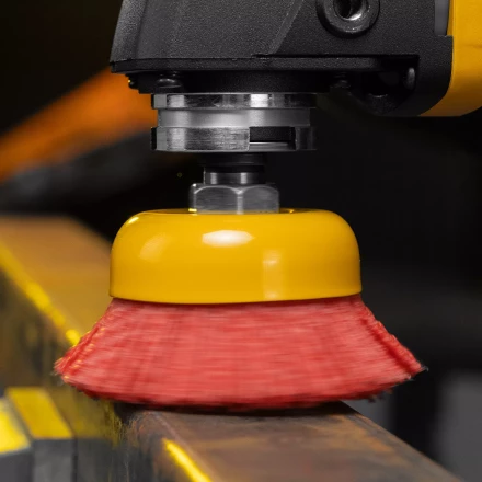 Щетка для УШМ, 75 мм, Чашка, нейлоновая щетина, М14, Denzel 74465 купить в Магнитогорске