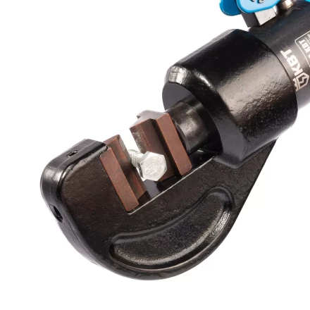 Пресс гидравлический ручной КВТ ПГР-70БР для опрессовки наконечников до 70 мм и резки болтов  до 12 мм (91807) купить в Магнитогорске