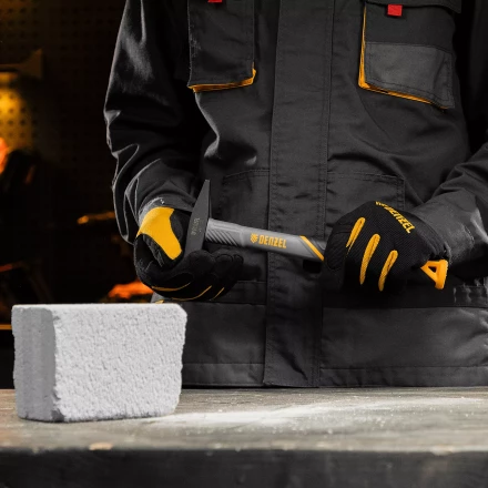 Молоток слесарный, 200 г Denzel, кованый, фибергласовая рукоятка c TPR покрытием 10482 купить в Магнитогорске