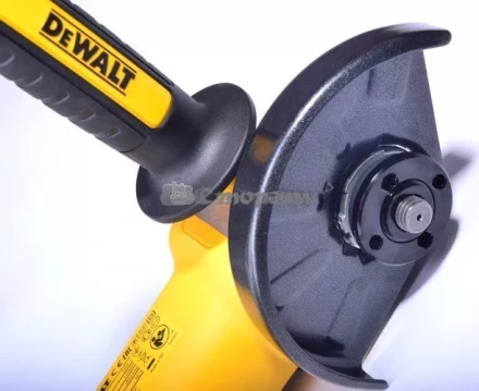 Угловая шлифмашина DeWalt DWE 4215 купить в Магнитогорске