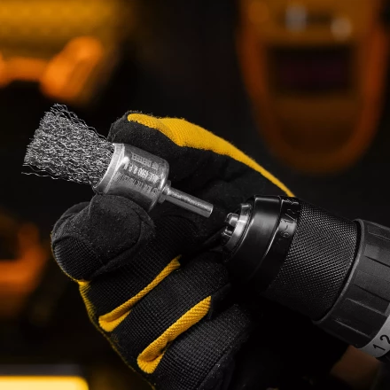 Набор щеток для дрели Denzel, 2 Плоские 50-75мм, 3 Чашки 25-50-75мм, шпилька,  нерж.вит. проволока 74493 купить в Магнитогорске