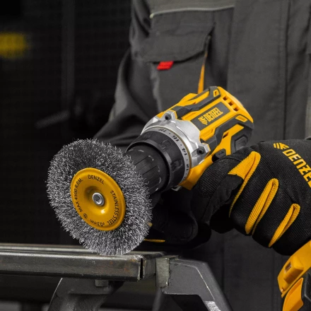 Щетка для дрели Denzel 100 мм, плоская, со шпилькой, нержавеющая витая проволока, 744793 купить в Магнитогорске