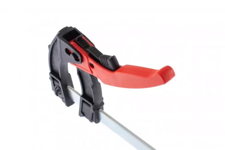 Струбцина реечная быстрозажимная пластиковый корпус рычажно-храповой механизм 250 х 90 х 340 мм штанга 5 х 20 мм Matrix 20737 купить в Магнитогорске