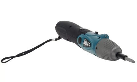 Отвертка Makita 6723DW с набором бит в кейсе купить в Магнитогорске