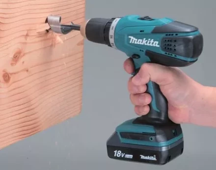 Аккумуляторная дрель-шуруповерт Makita DF457DWLE купить в Магнитогорске
