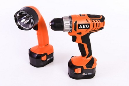 Аккумуляторная дрель AEG BS 12 G2 NC-142 CF 443769 купить в Магнитогорске