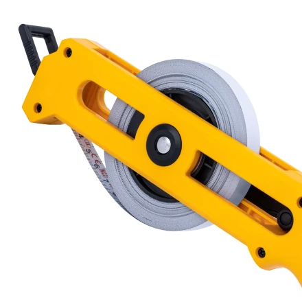 Рулетка геодезическая Denzel 20 м х 13 мм, открытый корпус, металлическая лента, 31490 купить в Магнитогорске