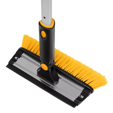 Щетка-сметка для снега со скребком Denzel, телескоп, поворотная голова, водосгон, 900-1200 мм 55308 купить в Магнитогорске