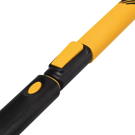 Щетка-сметка для снега со скребком Denzel, телескоп, поворотная голова, водосгон, 900-1200 мм 55308 купить в Магнитогорске