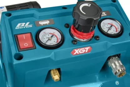 Компрессор аккумуляторный  Makita AC001GZ (9.3 bar, 40V,  без АКБ и ЗУ) купить в Магнитогорске