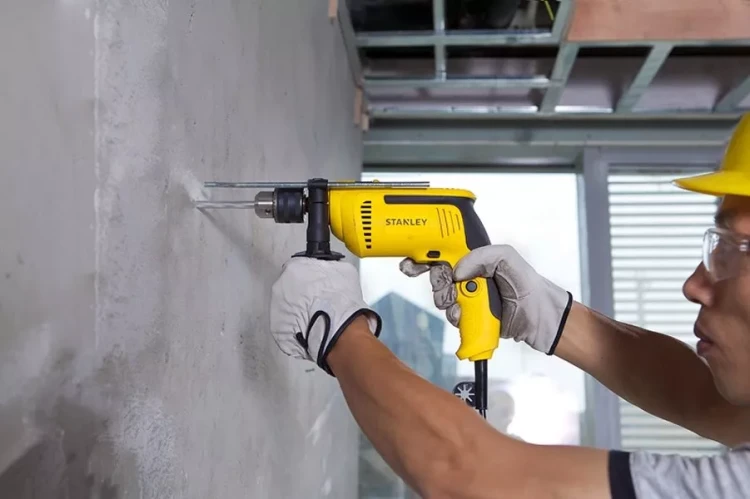 Дрель ударная Stanley SDH700 C купить в Магнитогорске