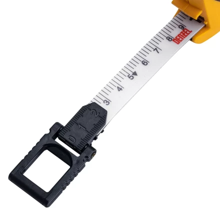 Рулетка геодезическая 50 м х 15 мм  Denzel 31292, закрытый корпус, фиберглассовая лента купить в Магнитогорске