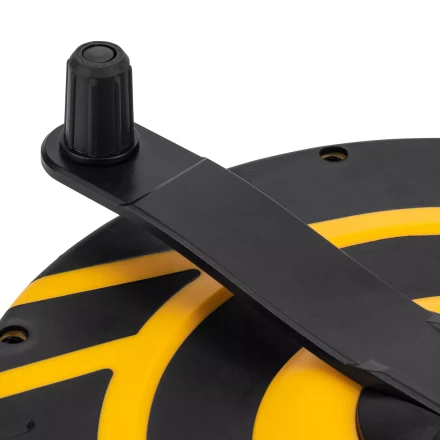 Рулетка геодезическая 50 м х 15 мм  Denzel 31292, закрытый корпус, фиберглассовая лента купить в Магнитогорске