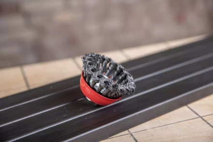 Кордщетка HAMMER чаша 75мм для УШМ витая сталь (207-105) купить в Магнитогорске