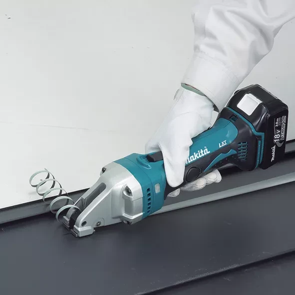 Ножницы по металлу аккумуляторные Makita BJS101Z (без АКБ и ЗУ) купить в Магнитогорске