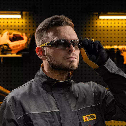 Очки защитные открытые Denzel 89193, поликарбонатные, дымчатая линза, 2х комп.дужки купить в Магнитогорске