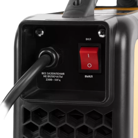 Аппарат инвертор. дуговой сварки SDM-220 Top, 220 А, ПВ 60% кейс// Denzel 94358 купить в Магнитогорске