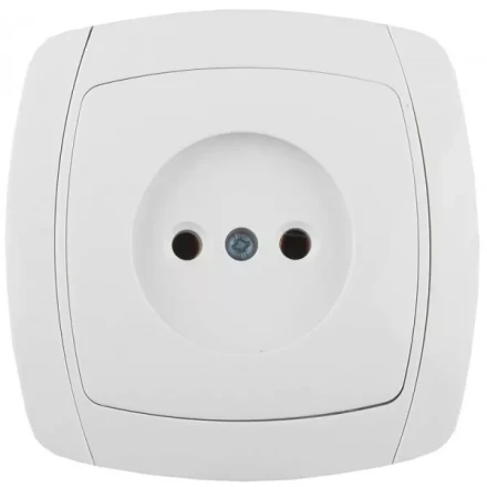 Розетка СВЕТОЗАР &quot;CITY LIGHT&quot; одинарная в сборе, без заземления, цвет белый, 16А/~250В SV-54200-W купить в Магнитогорске
