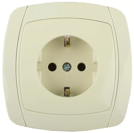 Розетка СВЕТОЗАР &quot;CITY LIGHT&quot; одинарная в сборе, с заземлением, цвет бежевый, 16А/~250В SV-54205-B купить в Магнитогорске