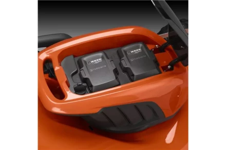 Аккумуляторная газонокосилка, самоходная Husqvarna LC347iV купить в Магнитогорске