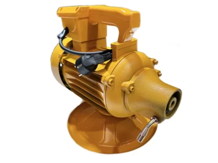 Электропривод глубинного вибратора для бетона TOR ZN70-C 1024064 купить в Магнитогорске