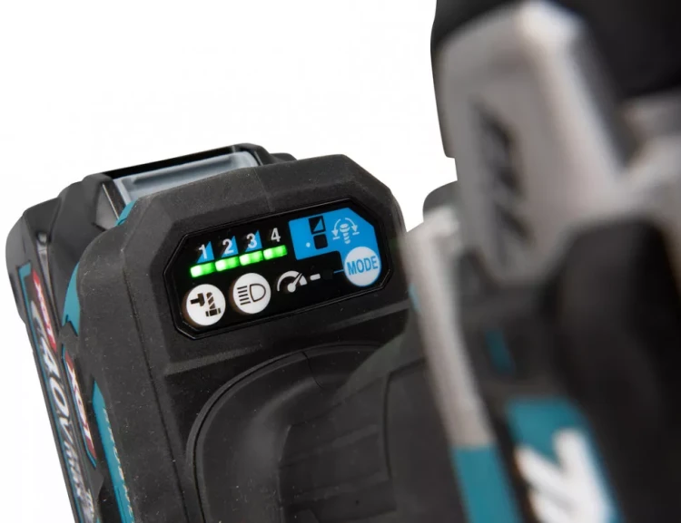 Аккумуляторный ударный гайковерт  XGT Makita TW007GD201 купить в Магнитогорске
