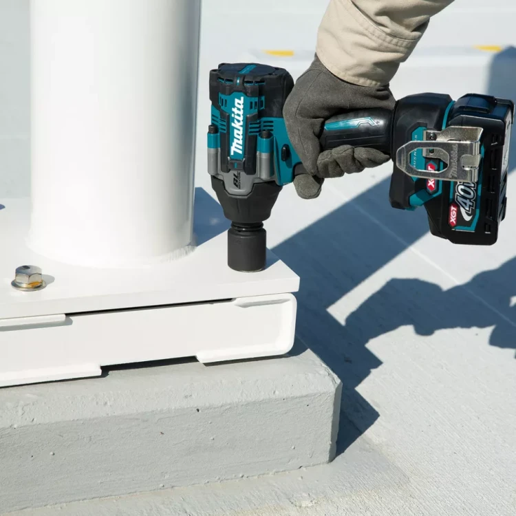 Аккумуляторный ударный гайковерт  XGT Makita TW007GD201 купить в Магнитогорске