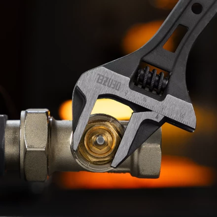 Ключ разводной Denzel, 200 мм, CrV, кованый, 15748 купить в Магнитогорске