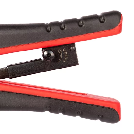 Кримпер многофункциональный КВТ HT-106E с 3 встроенными модулями для обжима RJ-45, RJ-12, RJ-11 (86603) купить в Магнитогорске