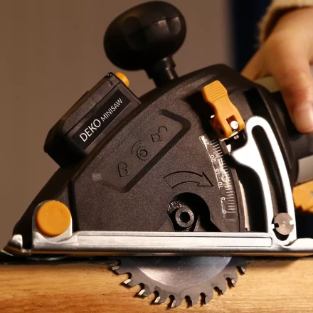 Пила многофункциональная DKCS1000 DEKO, 063-4201 купить в Магнитогорске