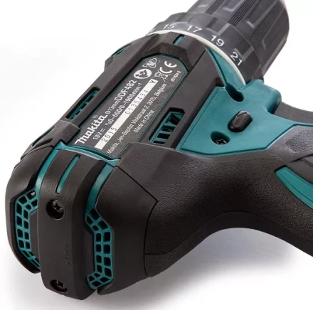 Дрель аккумуляторная Makita DDF482RME купить в Магнитогорске