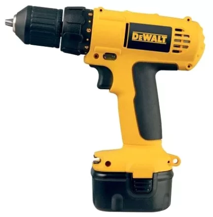 Дрель-шуруповерт аккумуляторная DeWalt DC 740 KAT купить в Магнитогорске