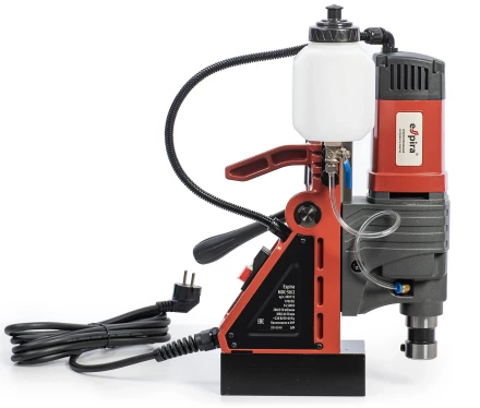 Станок магнитный сверлильный ESPIRA MDС-50/2 (1700 Вт, патрон Weldon 19, 280/510 об/мин, max диам 50 мм, 13,0 кг, кейс), 400112 купить в Магнитогорске