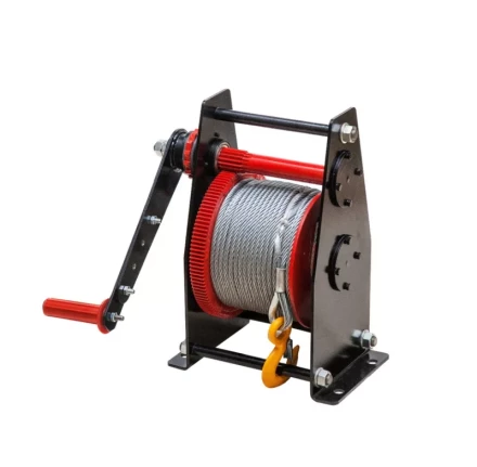 Лебедка ручная TOR ЛР-1 40 м 1015829 купить в Магнитогорске