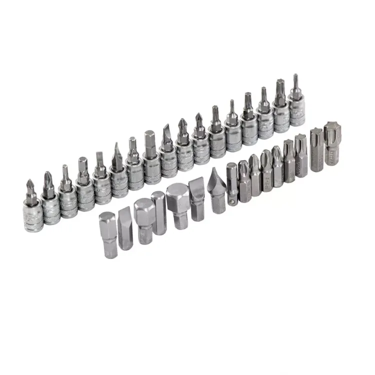 Набор инструментов 82 предметов , 120 зубьев, CrV, 1/4", 1/2" Gross 14149 купить в Магнитогорске