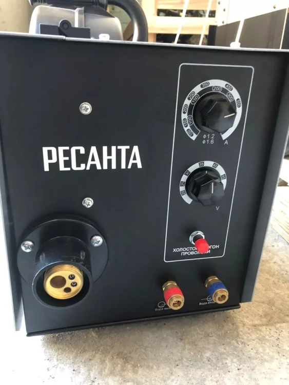 Полуавтоматический сварочный аппарат инверторный Ресанта САИПА-350 купить в Магнитогорске